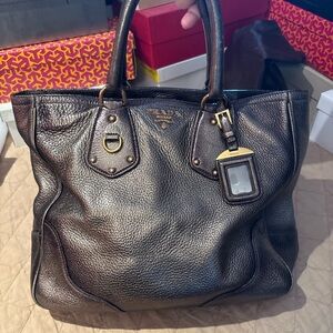 👜 Prada Vitello Daino Brown Pebbled Leather Tote – Classic Luxury